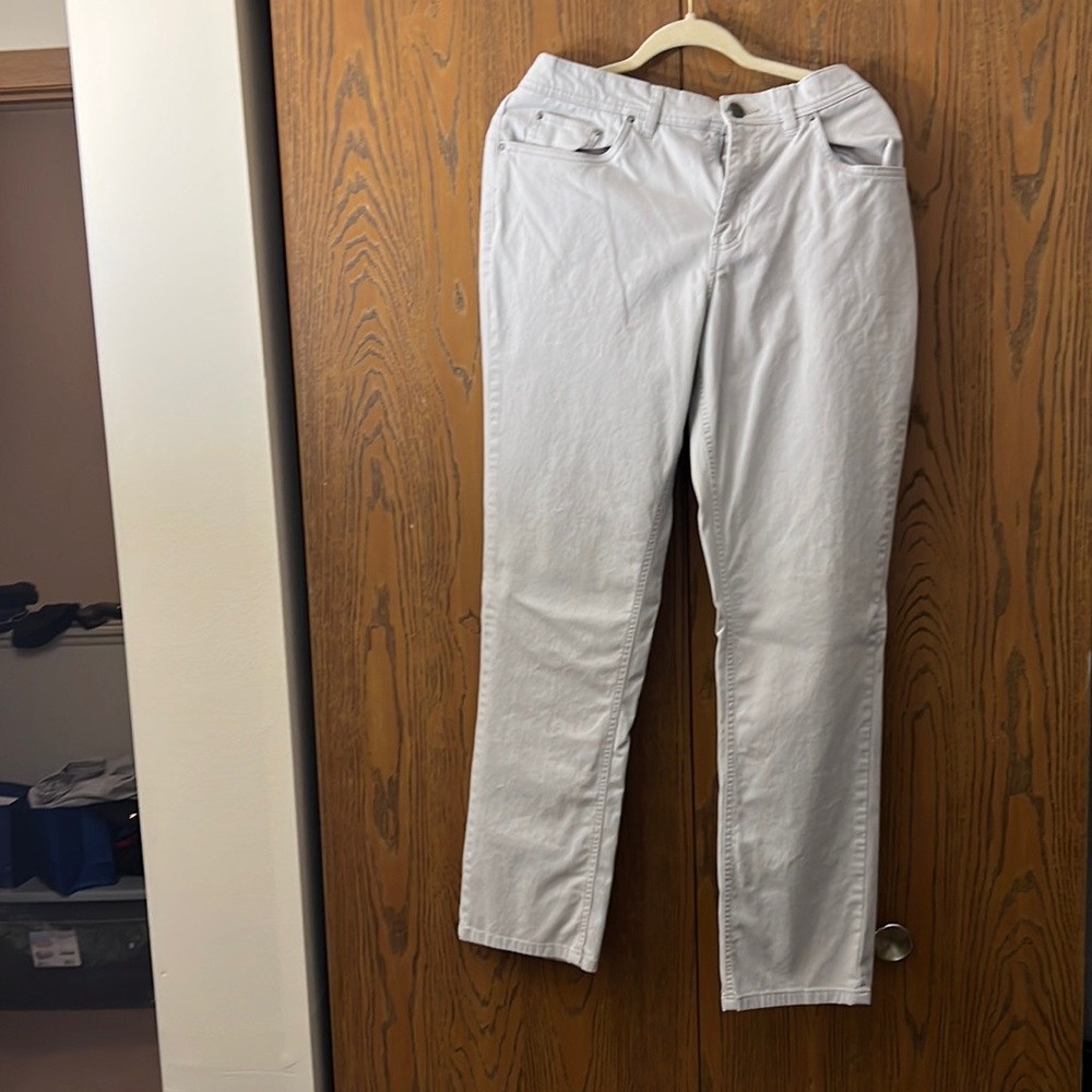 Mens Sak’s Fifth Avenue jeans size 34x32 white color